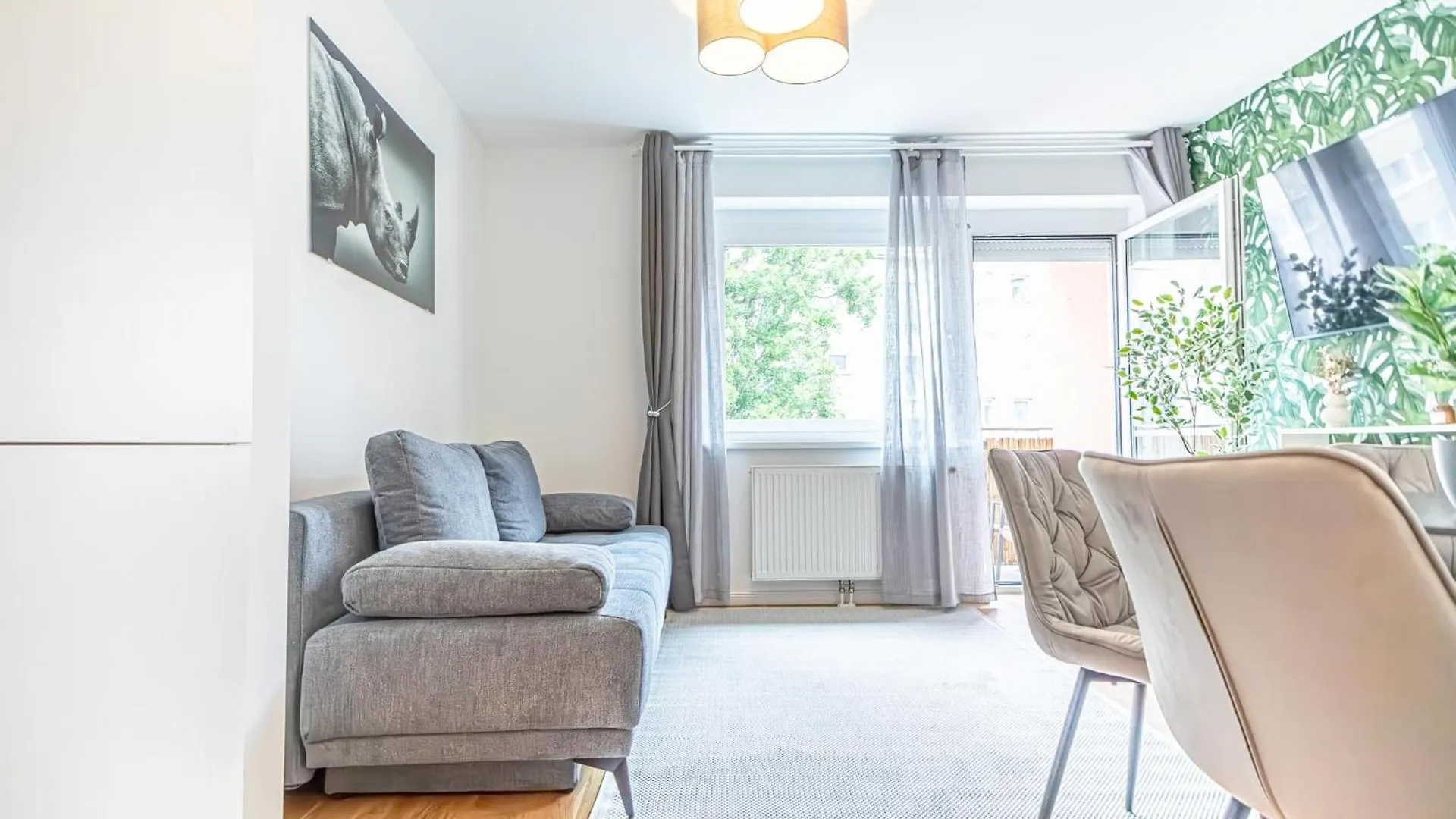Sweet 1Br & 1Lr With Balcony, 9-Min To City Center Vienna 0*,